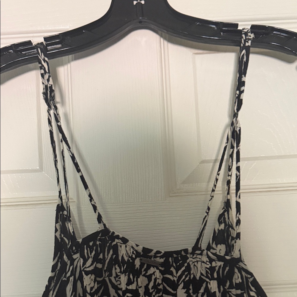 Black and Cream Floral Slip Dress - Picture 6 of 6